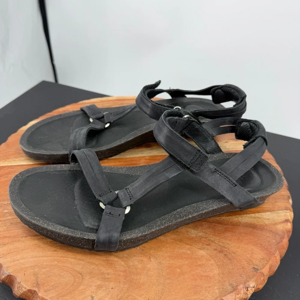 Teva Black‎ 1015121 Ysidro Wedge Leather Sandals sz 11